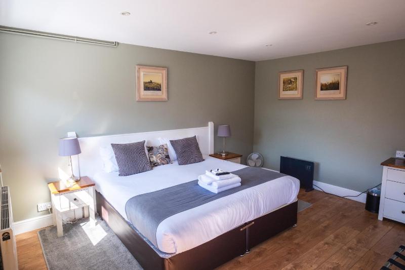 Deluxe Double Room image 1