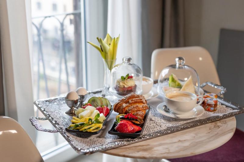 Superior Double or Twin Room image 3