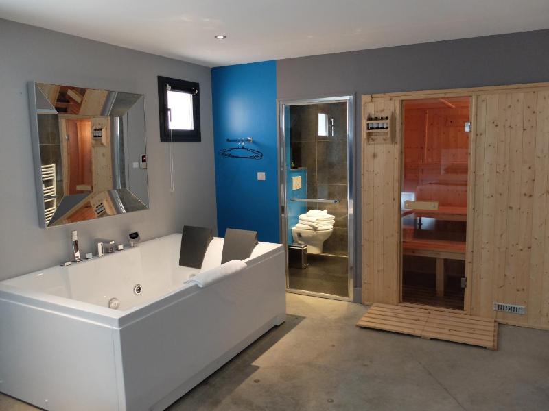 Be Loft B&B Pool & Spa - image 1