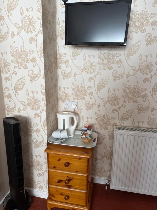 King Room image 3