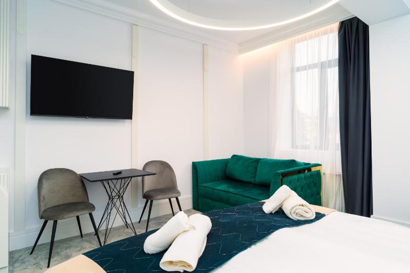 Junior Suite - Free Spa Access image 1