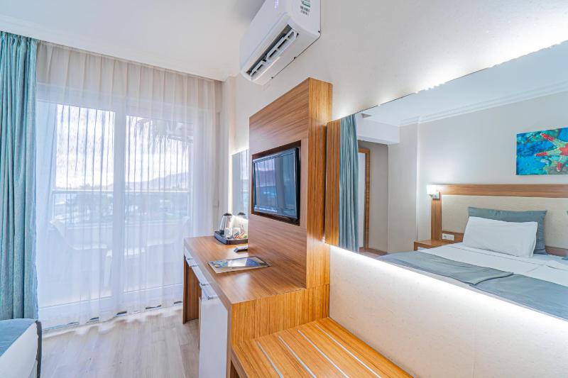 Standard Single Room image 2