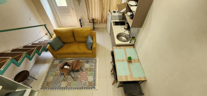Sunny Beach Loft - image 8