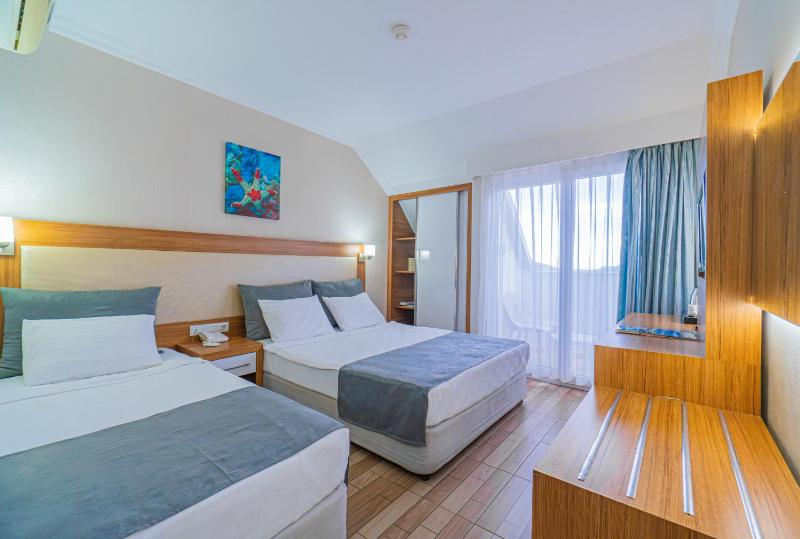 Triple Room image 3