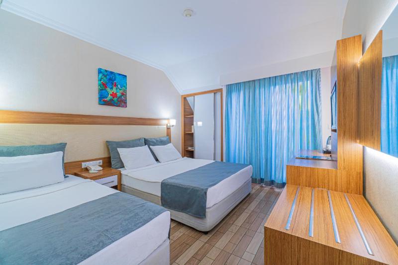 Triple Room image 2