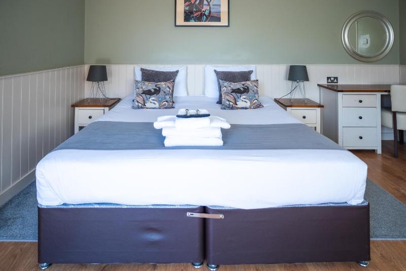 Superior Double Room image 1