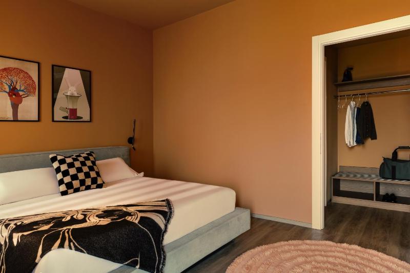 Apartment with Balcony image 4