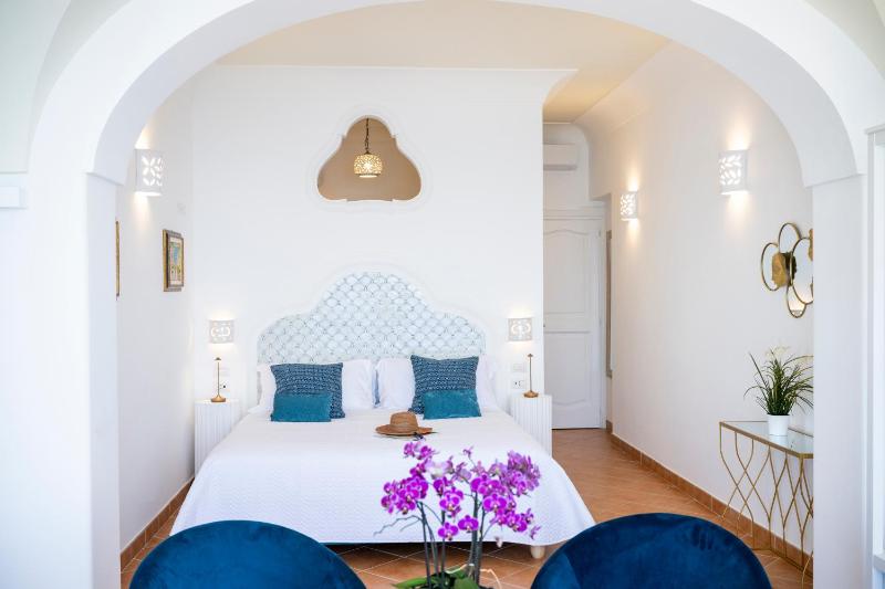 Villa Santa Chiara Positano Suites - image 48