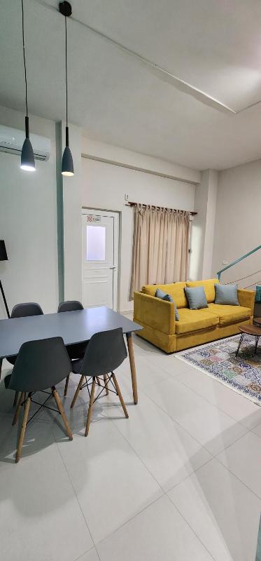 Sunny Beach Loft - image 15