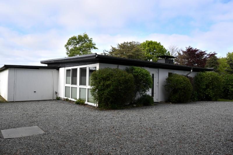 Three-Bedroom House image 4