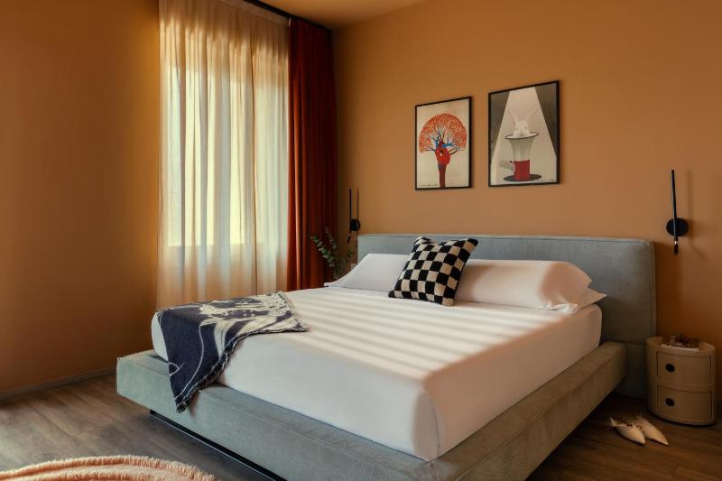 Apartment with Balcony image 1