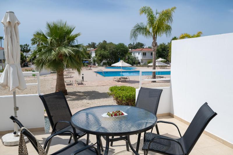 Lontos Nissi 3 Pool Access Apartment - image 5
