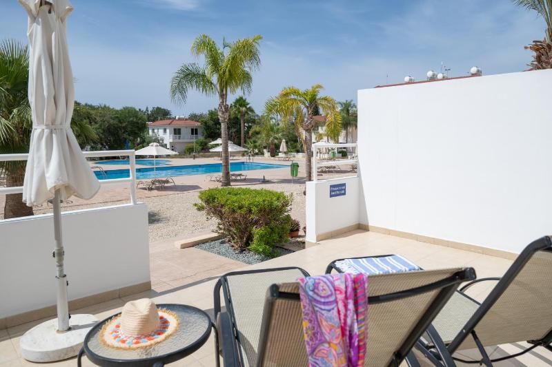 Lontos Nissi 3 Pool Access Apartment - image 8