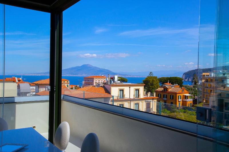 AMORE RENTALS - The Square Penthouse - image 10