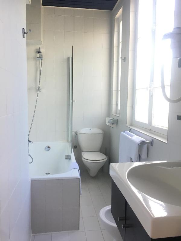 Standard Double Room image 3