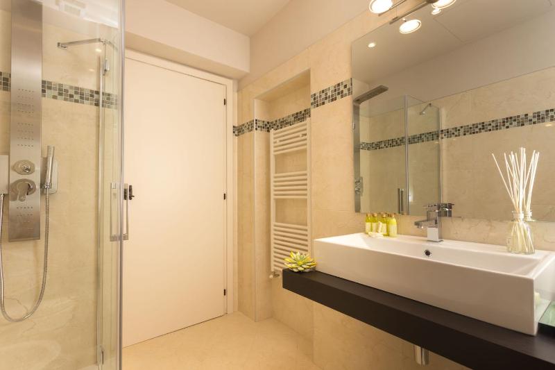 Junior Suite image 3