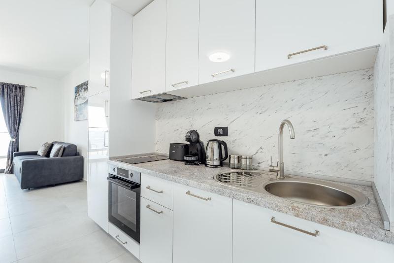 Veslo Sea Blue Apartments - Lustica - image 15