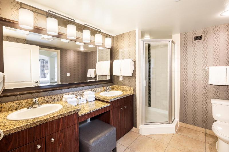 Two-Bedroom Suite image 1