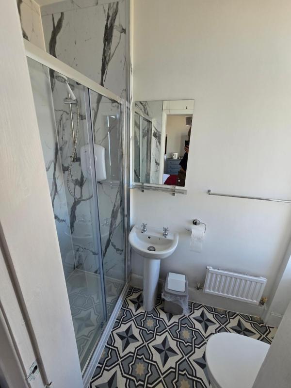Double Room with Sea View image 3