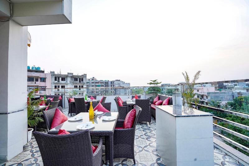Divine Hotels & Banquets - image 9
