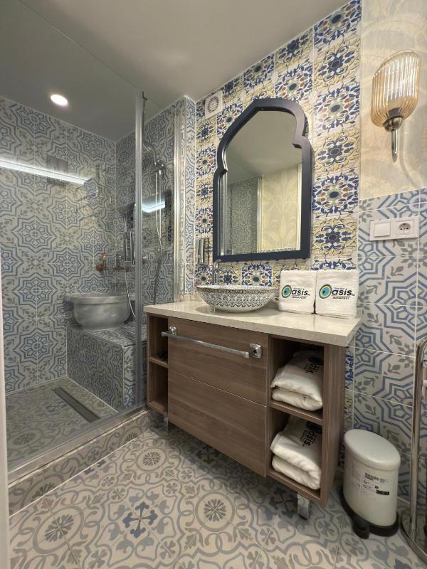 Double Room image 1