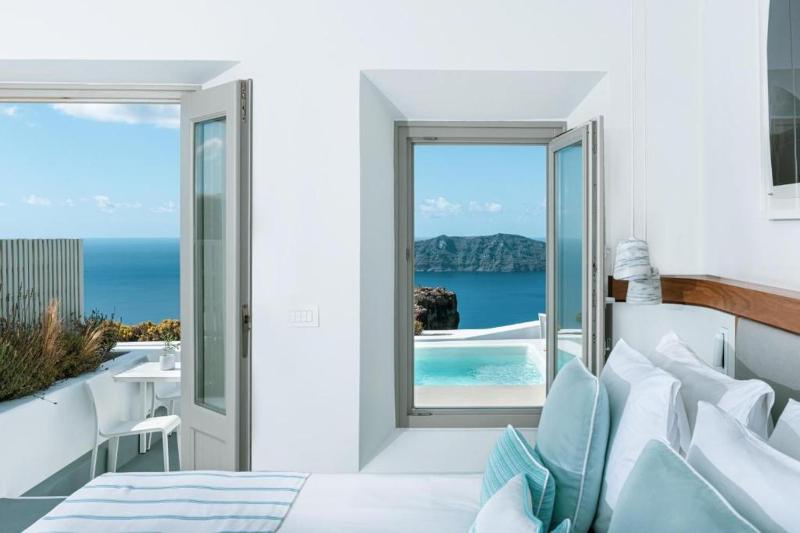 Deluxe Double Room with Plunge Pool image 1