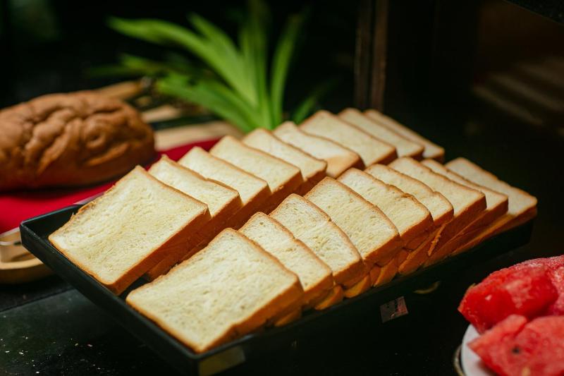 The Emissary Hanoi Hotel & Spa - image 4