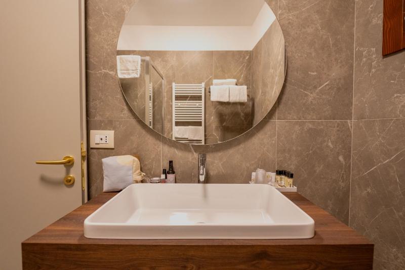 Standard Single Room image 1