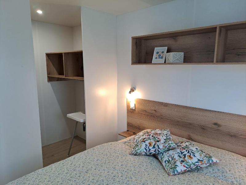 Mobile Home image 3