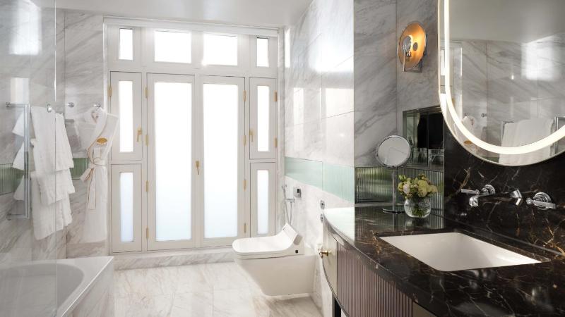 Mandarin Hyde Park room image 4