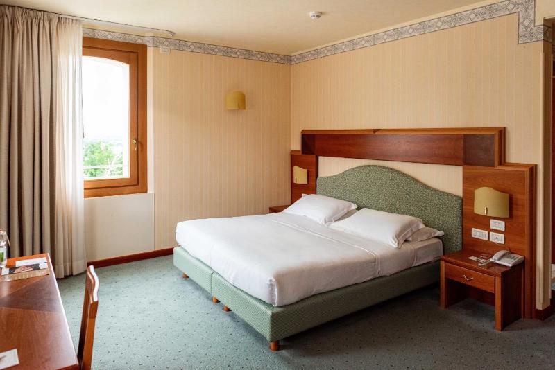 Superior Room image 1