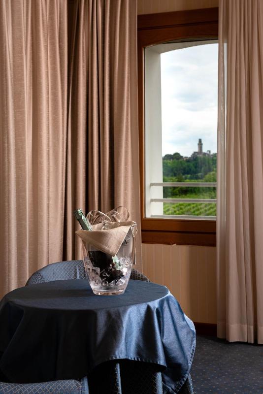 Junior Suite image 4