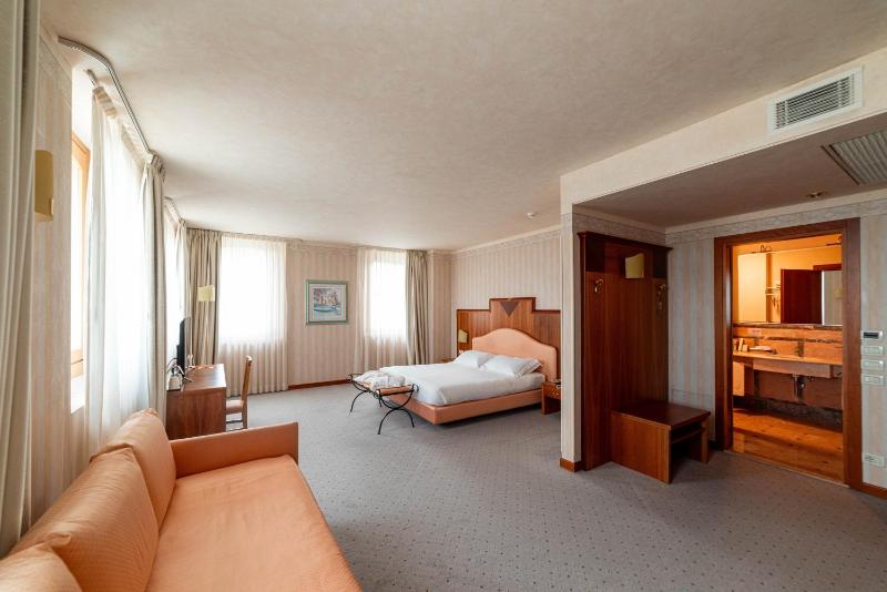Family Junior Suite image 1
