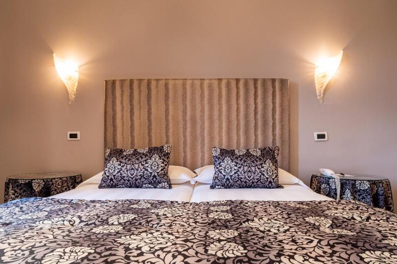 Superior Double or Twin Room image 1