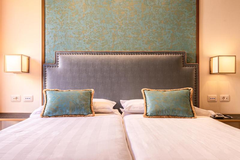 Superior Double or Twin Room image 4