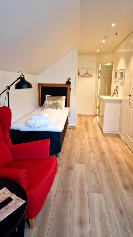 Double Room image 2