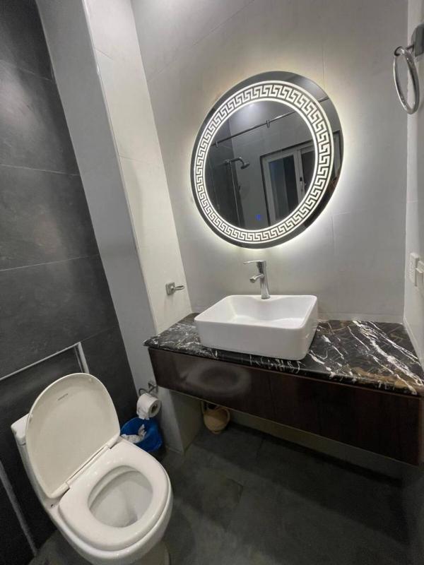 2 BR Suite Central location-Gulberg - image 14