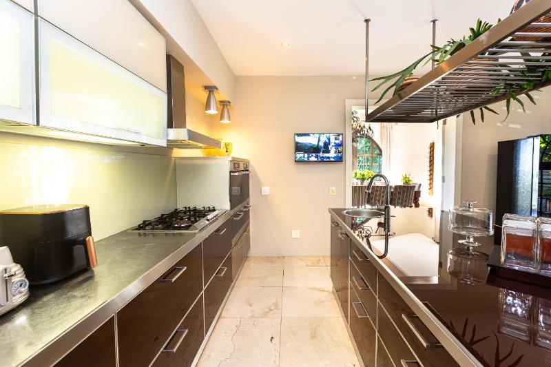7 Dora Terrace Apartments - image 8