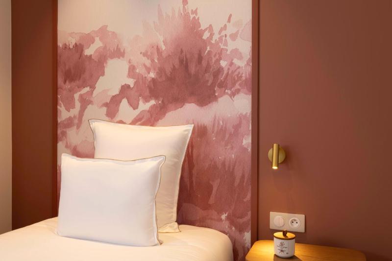 Standard Single Room image 2