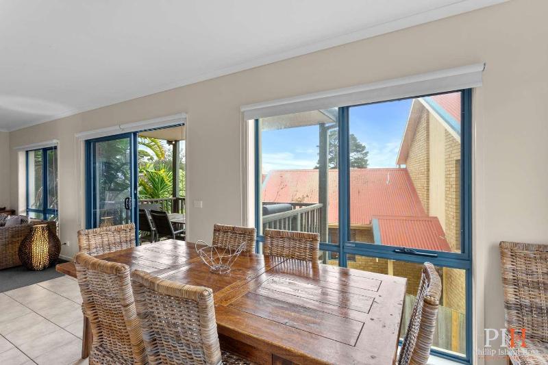Kavavilla Cowes Close to Beach - image 6