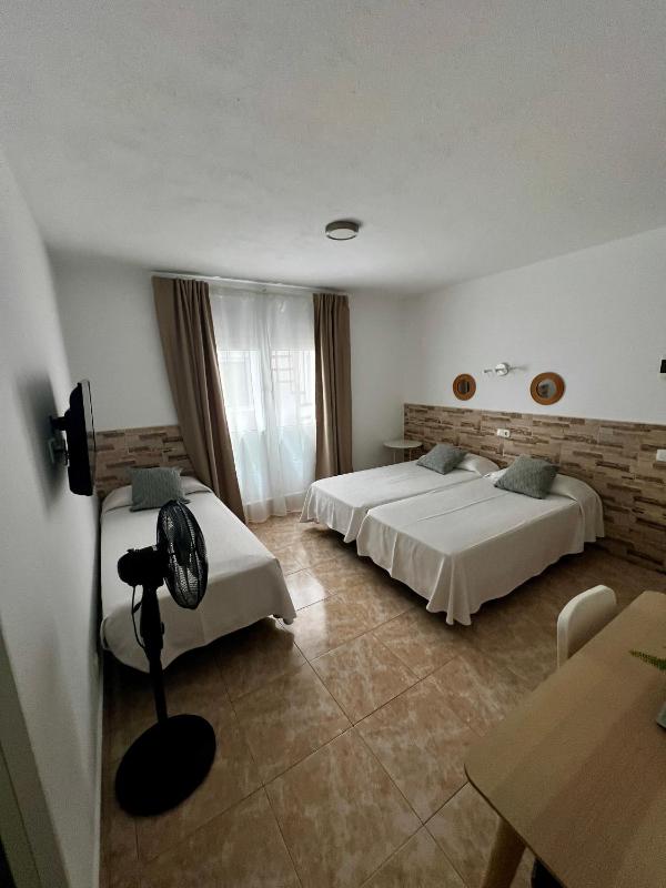 Triple Room image 2