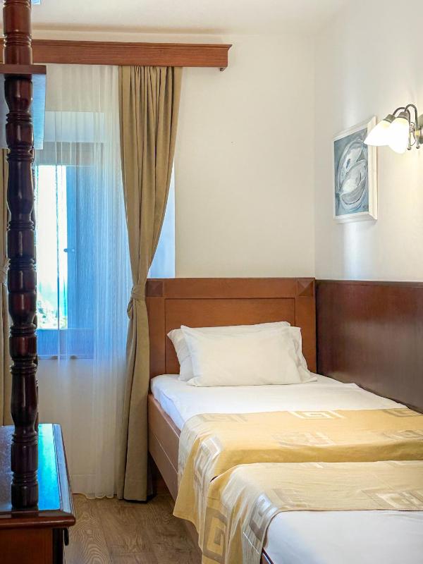 Superior Suite with Sea View image 3