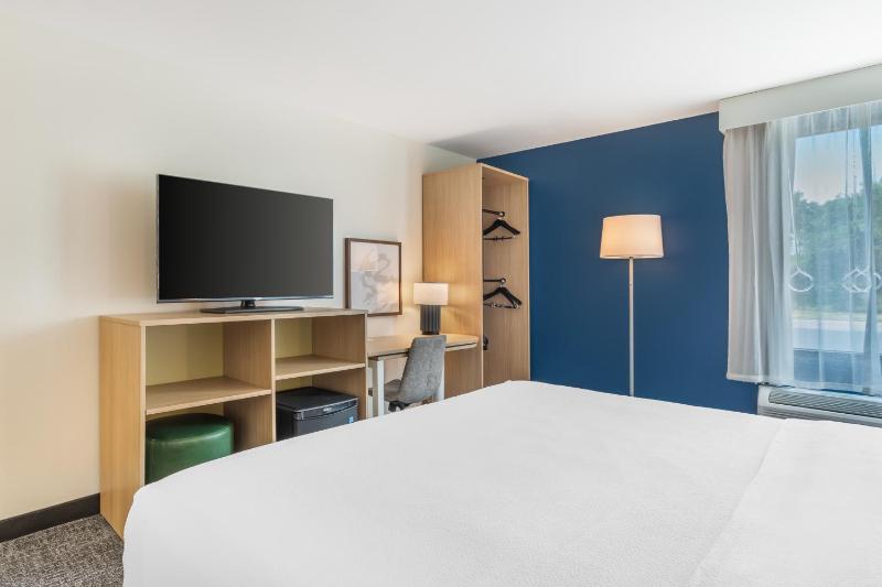 King Room image 2