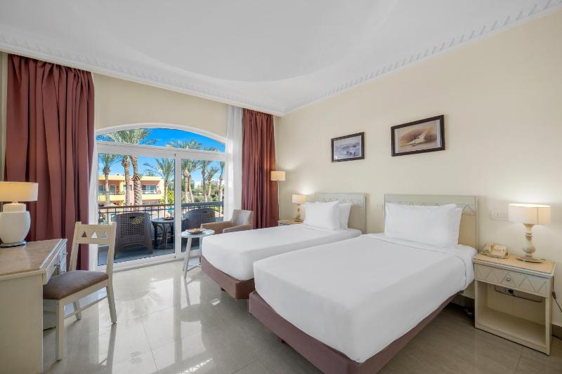 Standard Double Room with Pool View image 2