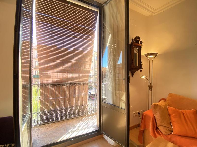 TH61 Apartamento vacacional Plaza de la Font - image 16