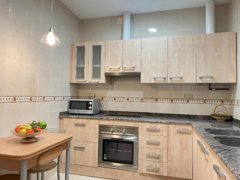 TH61 Apartamento vacacional Plaza de la Font - image 9