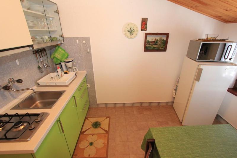 Apartments and Rooms Ana Pomer - image 3