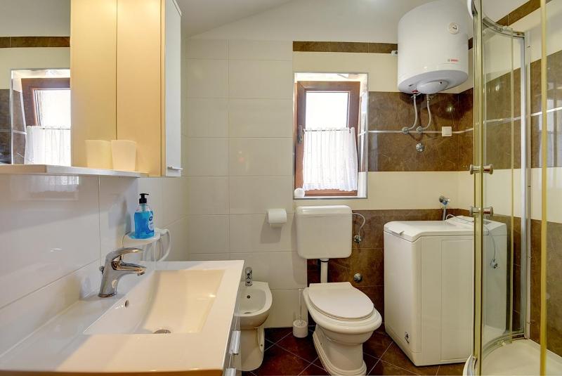 House Jasminka - image 6