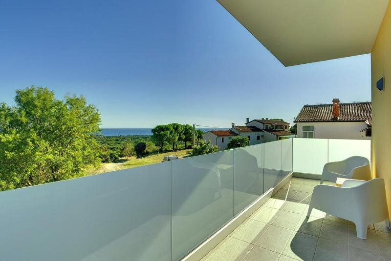 Villa White - image 12