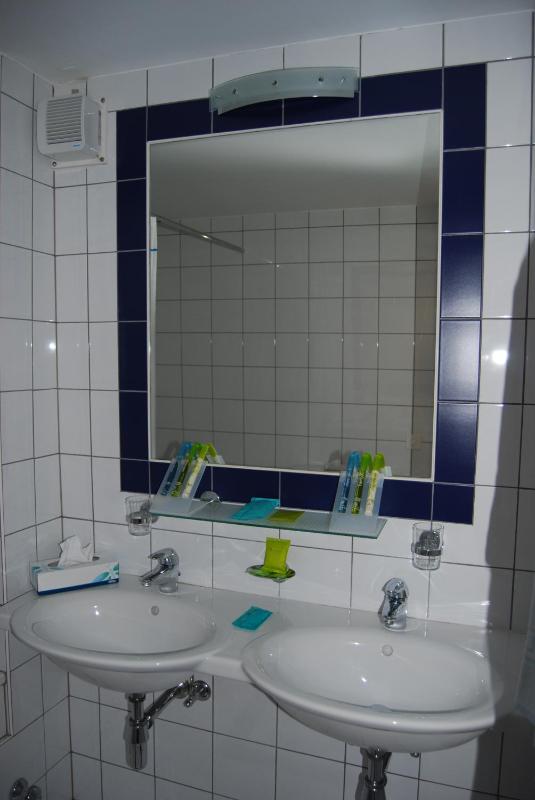 Junior Suite image 2
